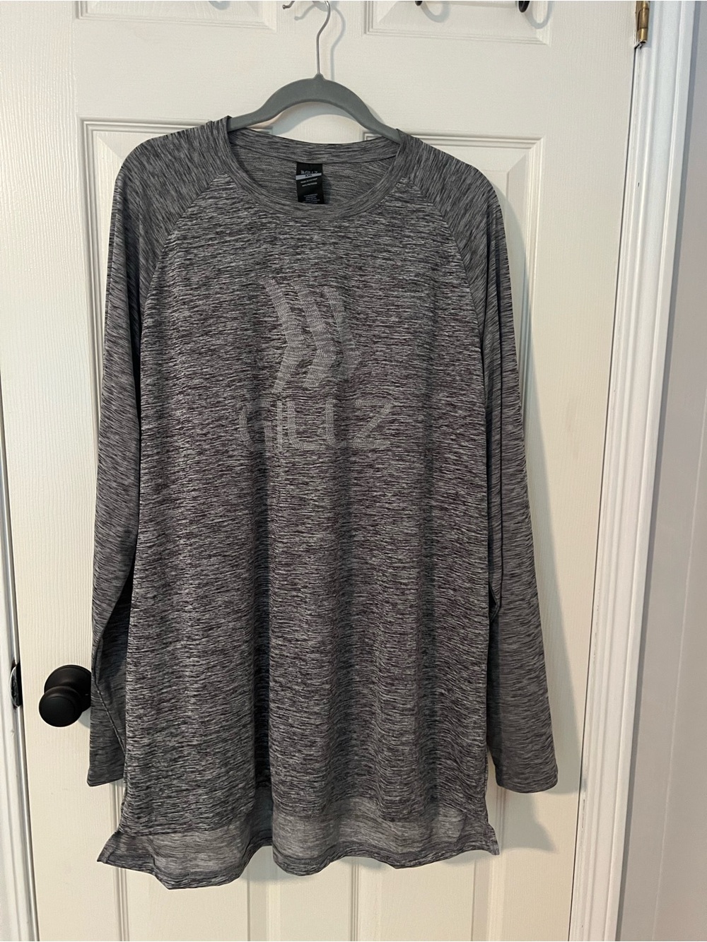 Men's Long-Sleeve Performance Tee - Gray Heather